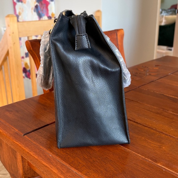 Call it Spring Black Women's Handbag - Picture 3 of 7